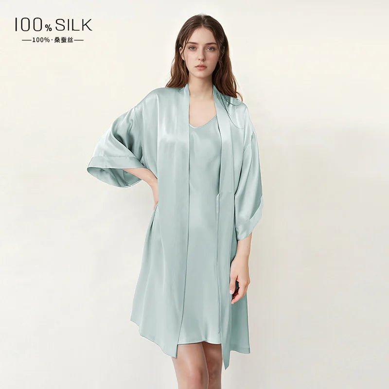 Peignoir en Soie de Mûrier 100% — Élégance & Douceur au Réveil