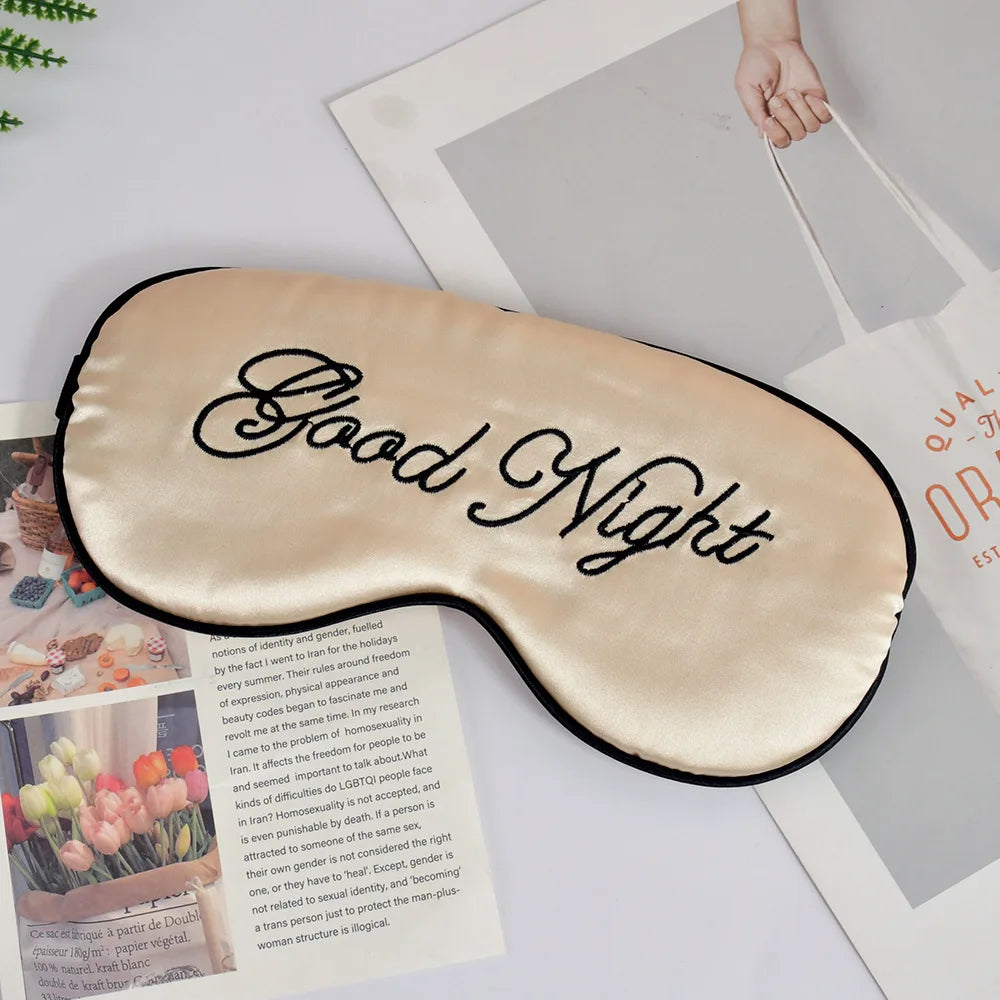 Masque de Sommeil Soie Brodé — Mon Cocon de Nuit